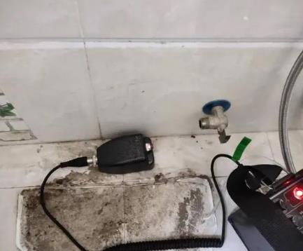 乡宁屋顶漏水维修公司分享下卫生间漏水的危害及解决方法